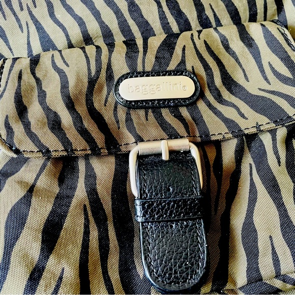 Baggelini Backpack - Picture 2 of 11